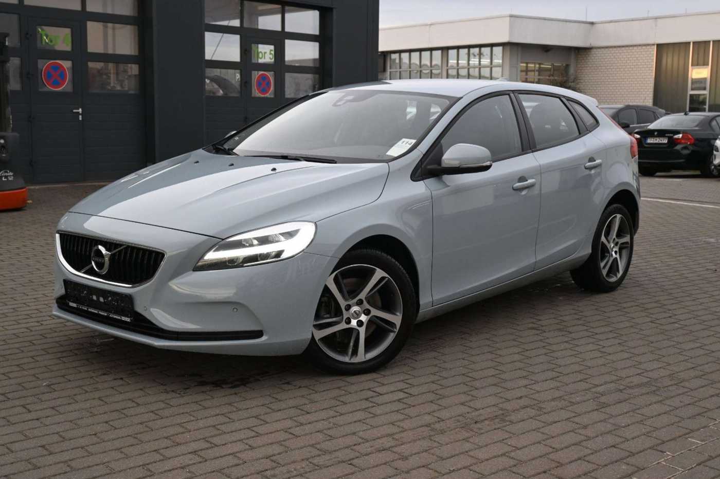 Volvo  D2  Kinetic *TEMPO*NAV*LED*RFK*CD*