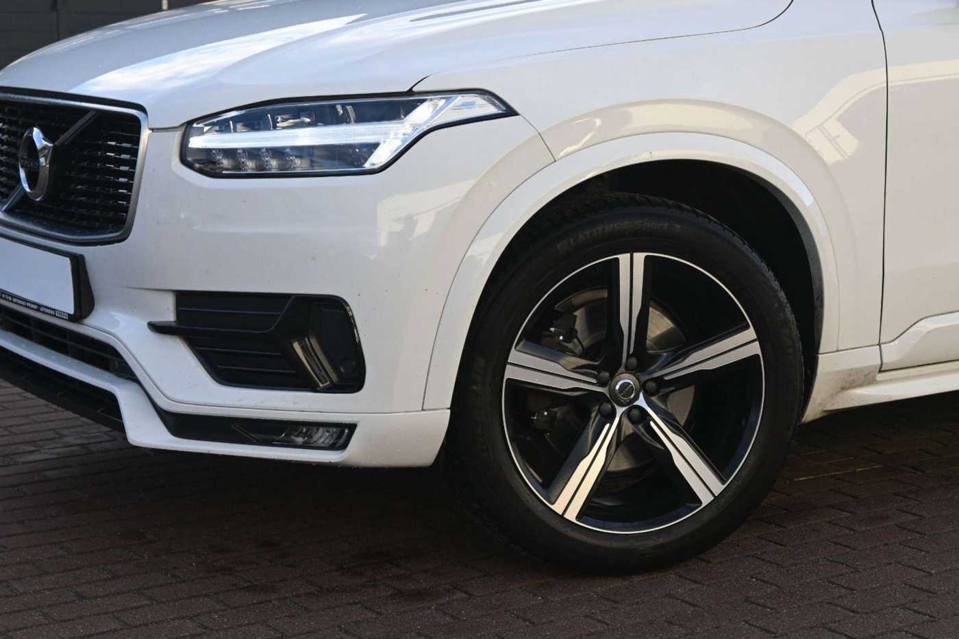Volvo  Mietkauf *XC90 R DesignAWD*LUFT*KAM*7Si*Mietkauf