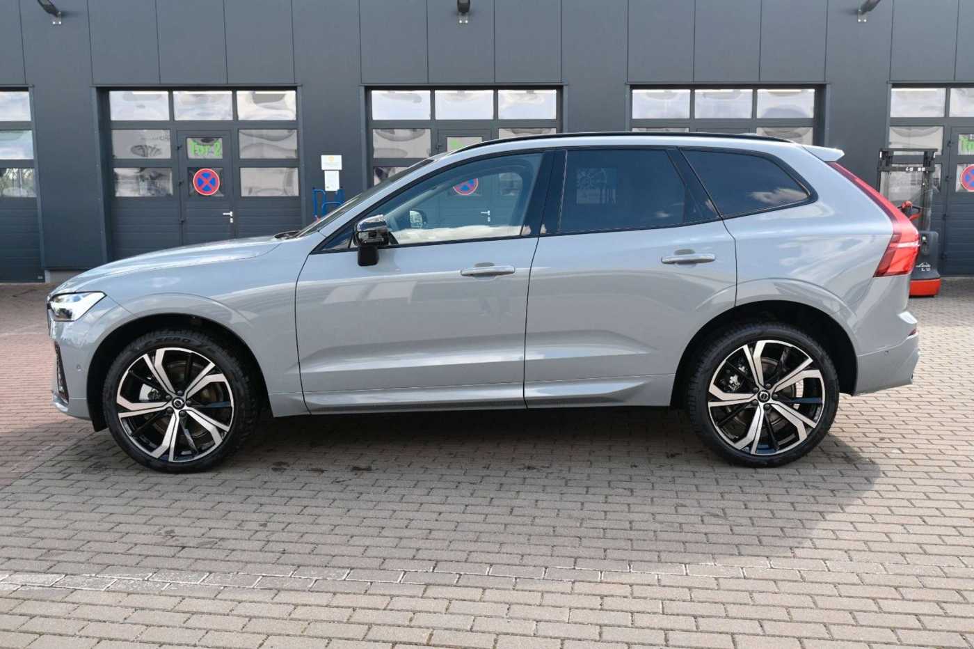 Volvo  B4 D AWD Ultimate Dark*STDHZG*360°*LUFT*ACC