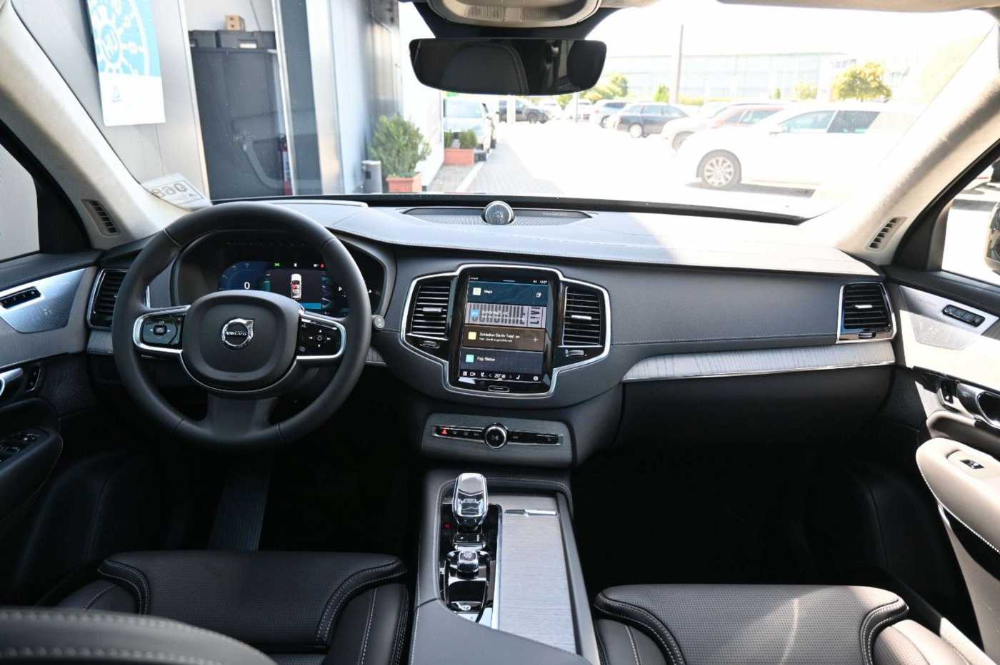 Volvo  T8 Recharge AWD Ultra Dark*PANO*B&W*STHZ*QI