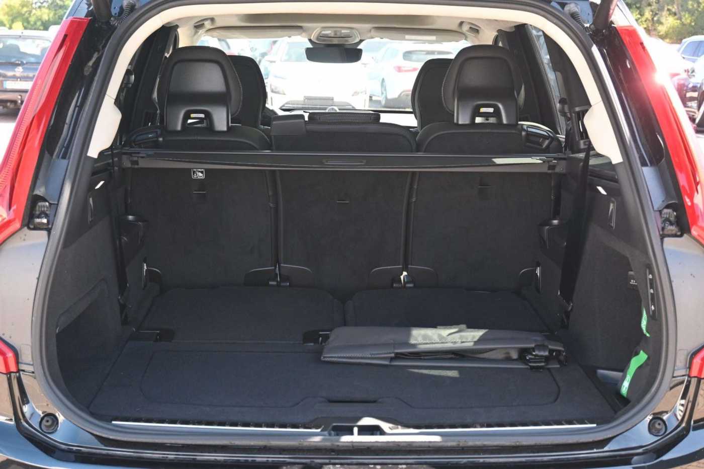 Volvo  T8 Recharge AWD Ultra Dark*PANO*B&W*STHZ*QI