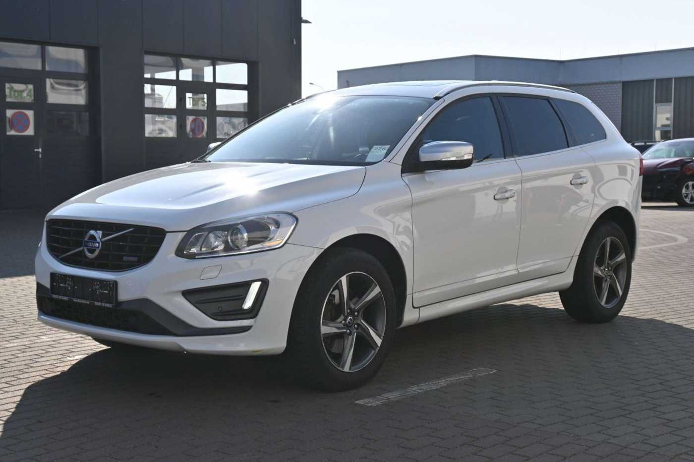 Volvo  Summum 2WD *RFK*GSD*AHK*SIHZG*TEMPO*NAV*