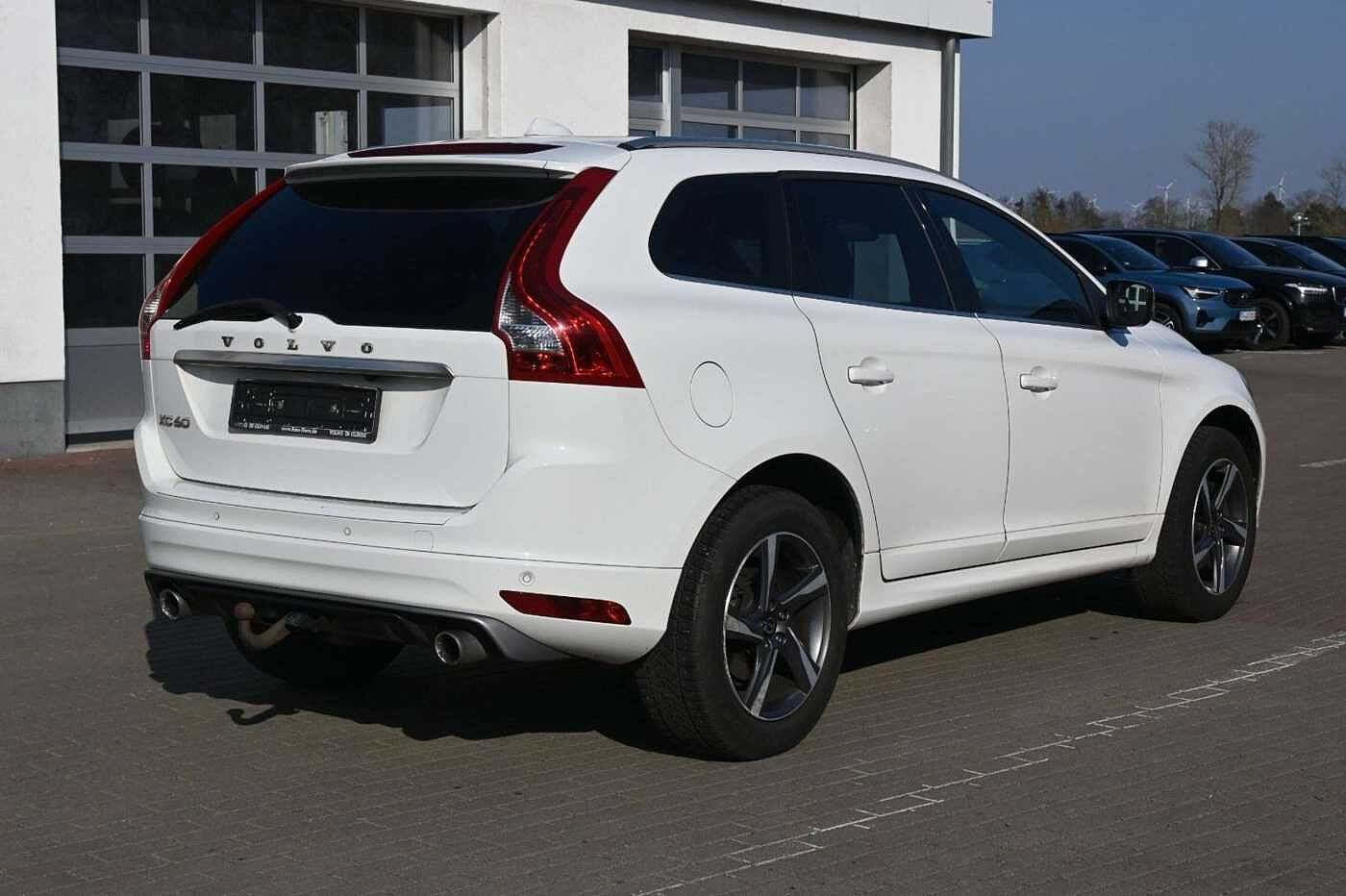 Volvo  Summum 2WD *RFK*GSD*AHK*SIHZG*TEMPO*NAV*