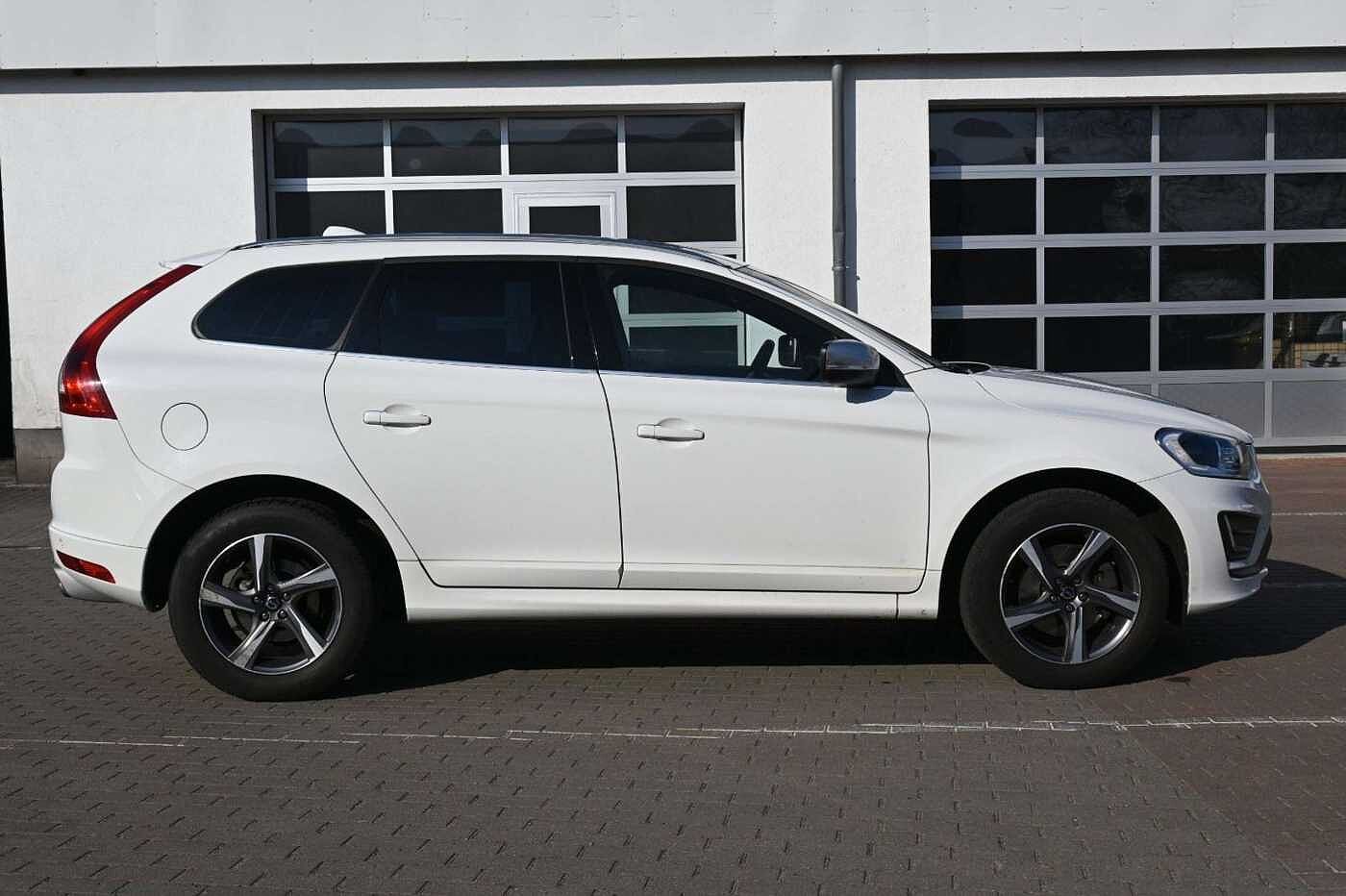 Volvo  Summum 2WD *RFK*GSD*AHK*SIHZG*TEMPO*NAV*