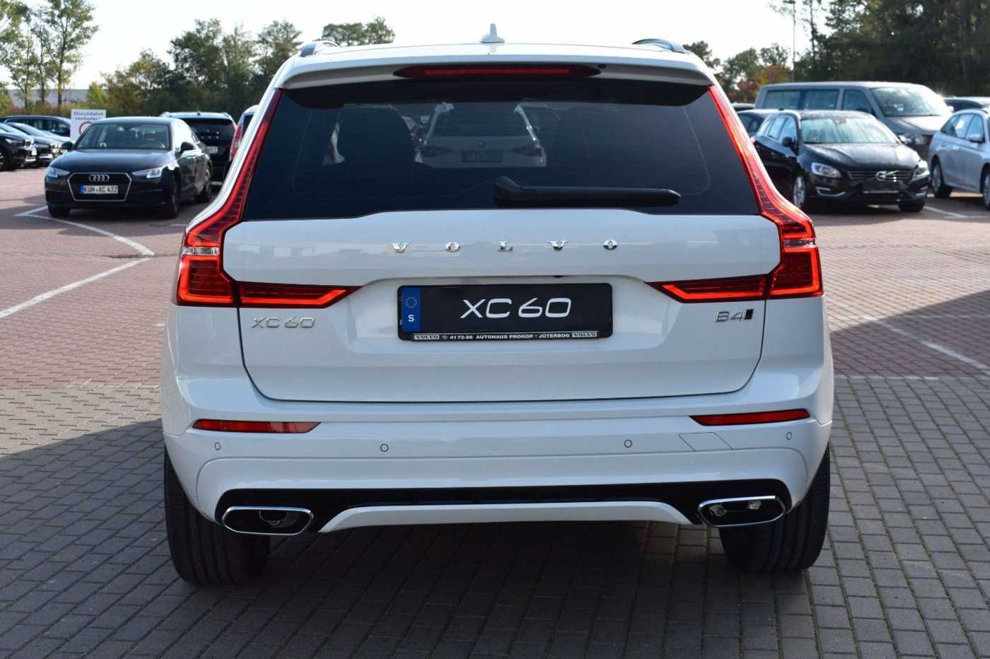 Volvo  B4 D AWD Autom.  R-Design*STDHZG*360°*AHK