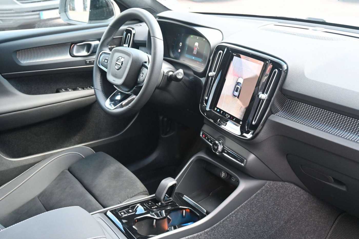 Volvo  B4 DKG Plus Dark*H&K*FSHZG*360°*ACC