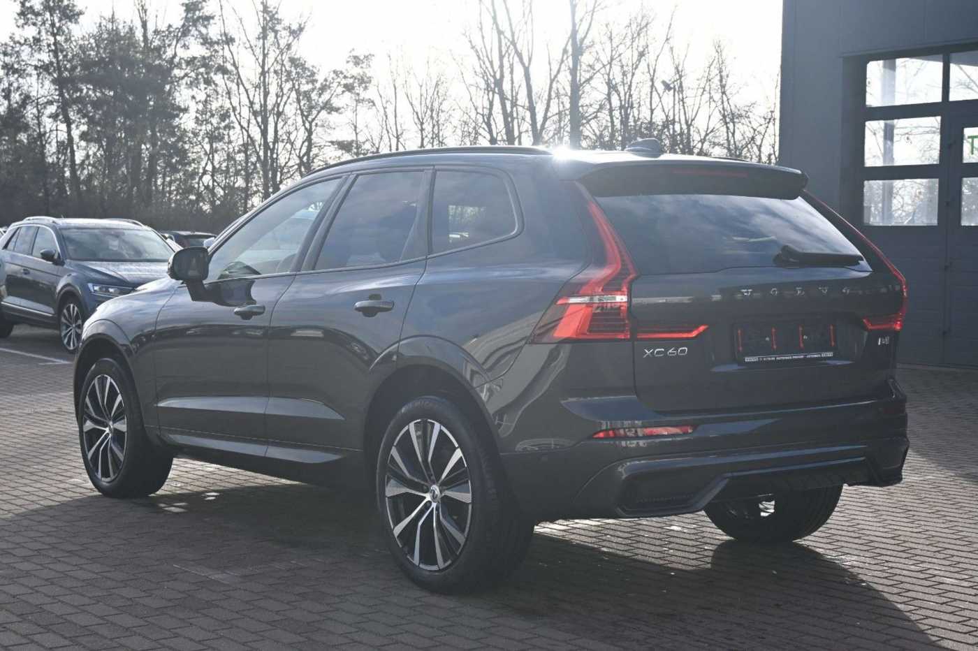 Volvo  B4 D AWD Plus Dark*FSHZG*360°*H&K*ACC