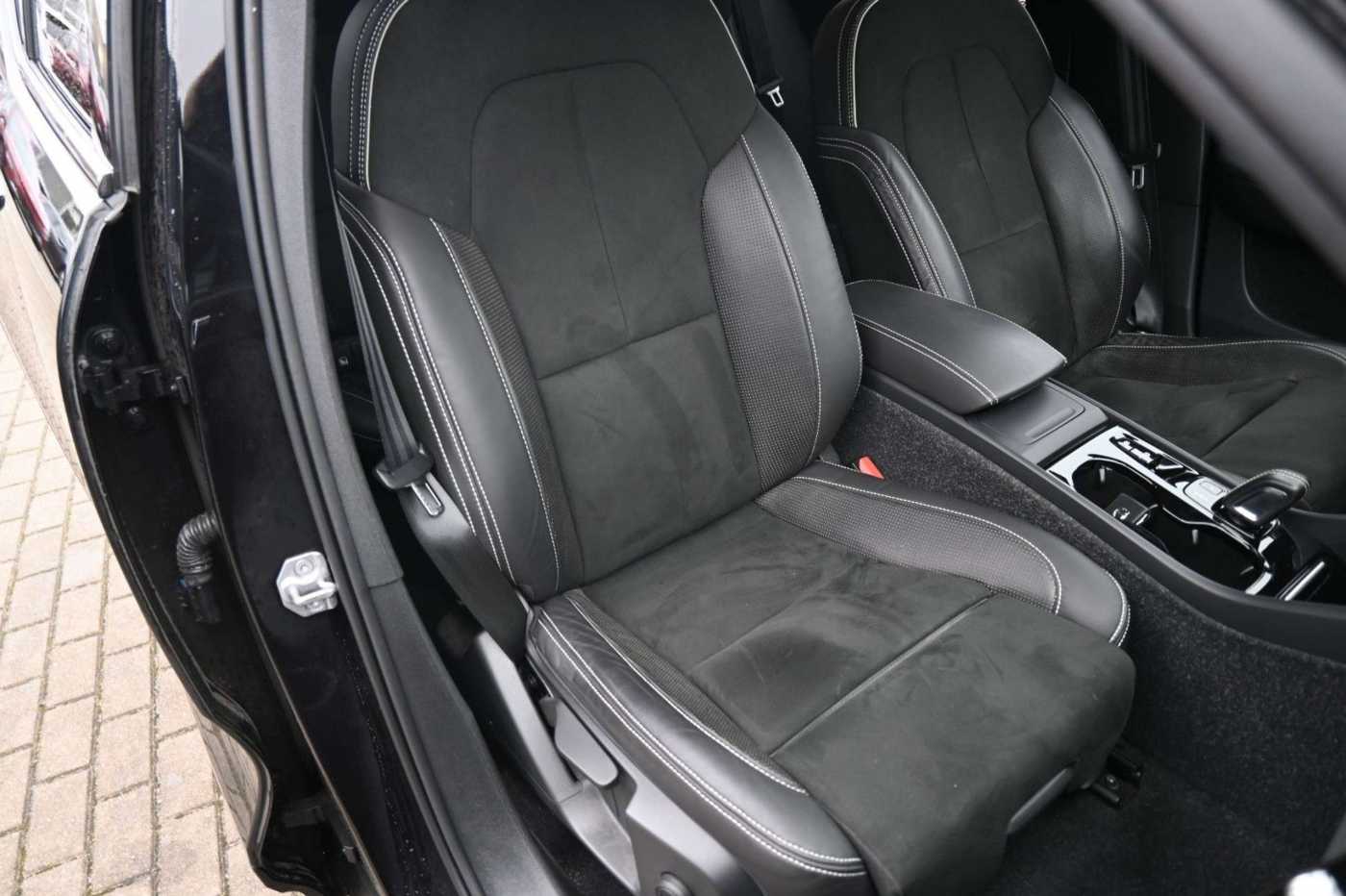 Volvo  B4 Autom. R-Design *STDHZG*BLIS*ACC