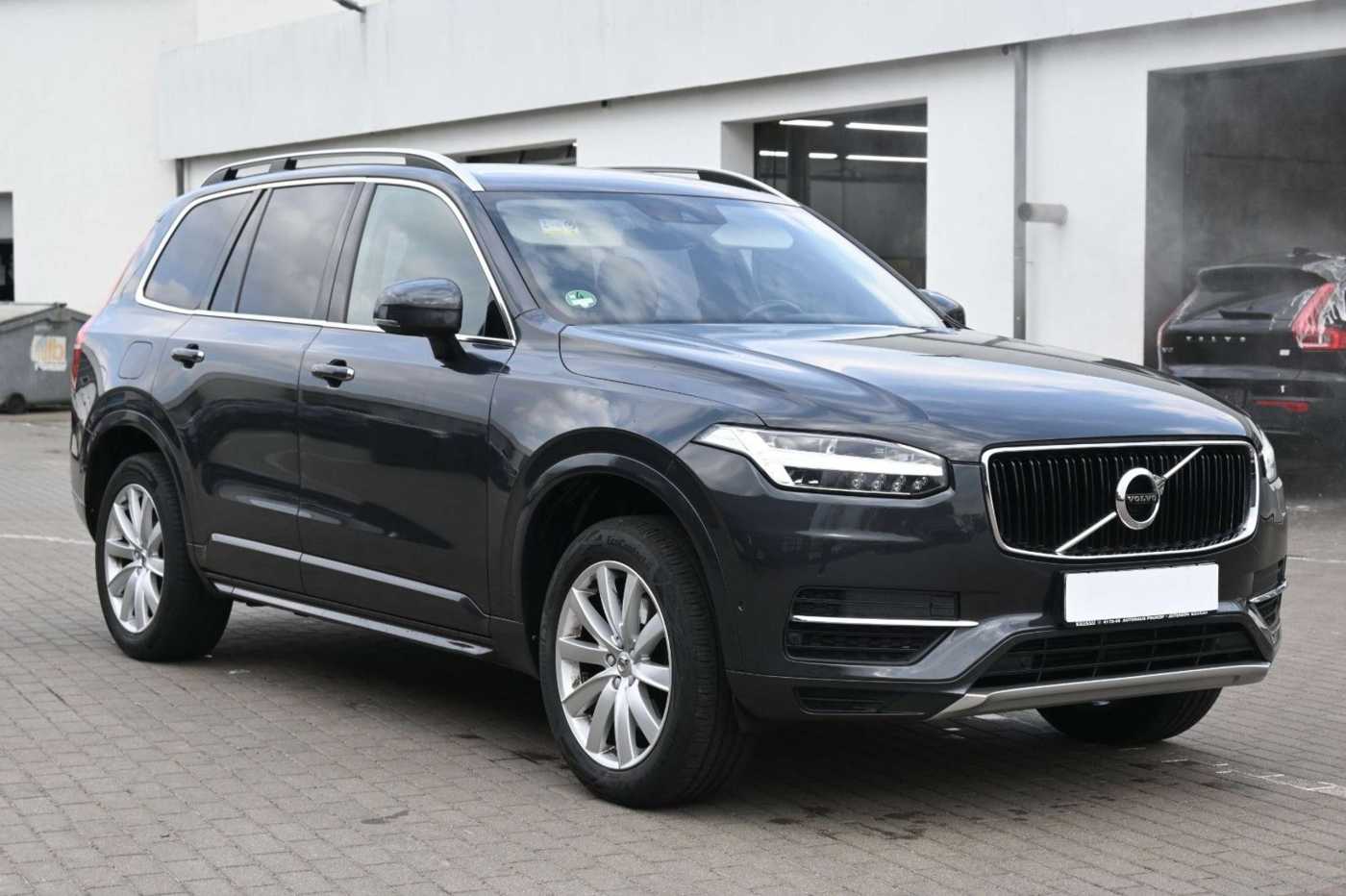Volvo  Mietkauf*XC90*D5* AWD*PDC*ACC*NAV*SIHZG*LED*7Si