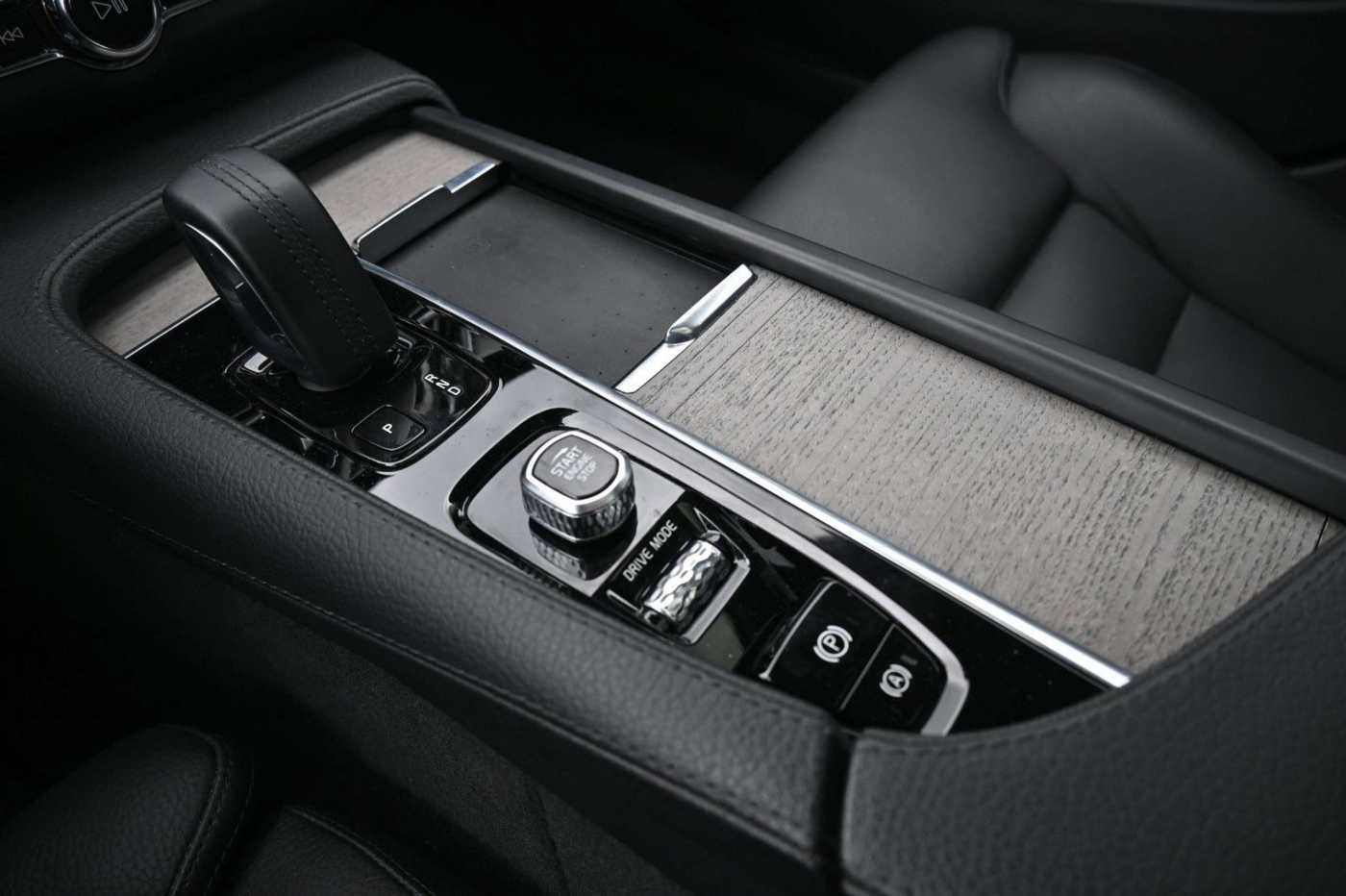 Volvo  V90CC B5 D AWD Pro*HuD*STDHZG*PANO*360°*ACC*AHK