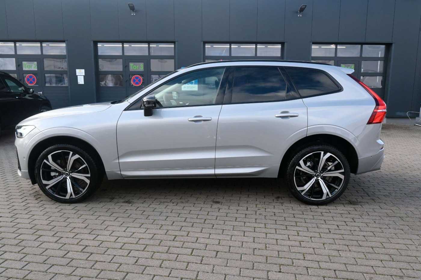 Volvo  B4 D AWD Ultimate Dark*STDHZG*360°*LUFT*ACC