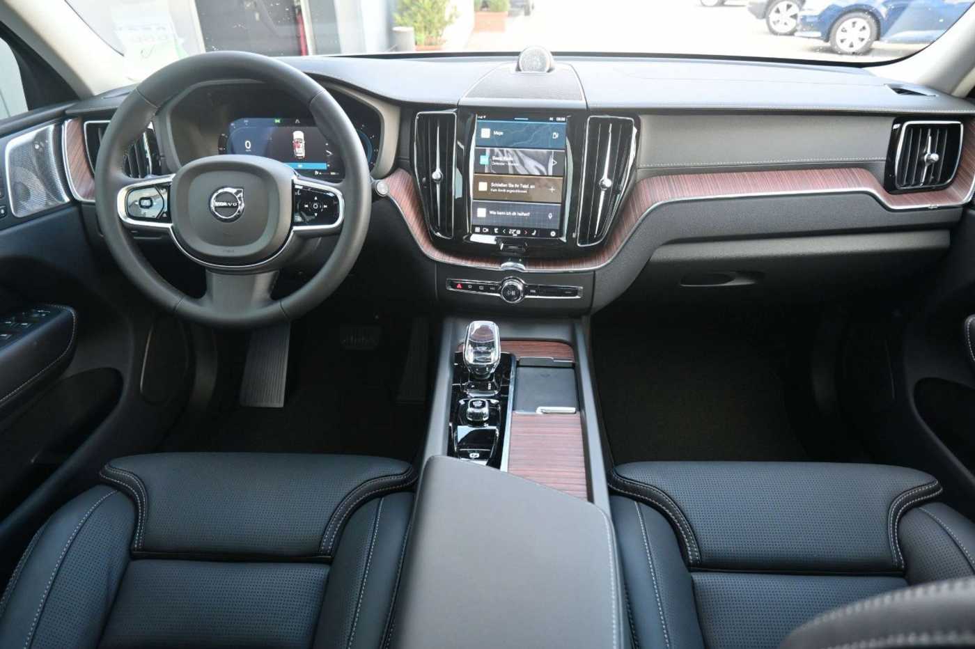 Volvo  B4 D AWD Ultimate Dark*STDHZG*360°*ACC*AHK