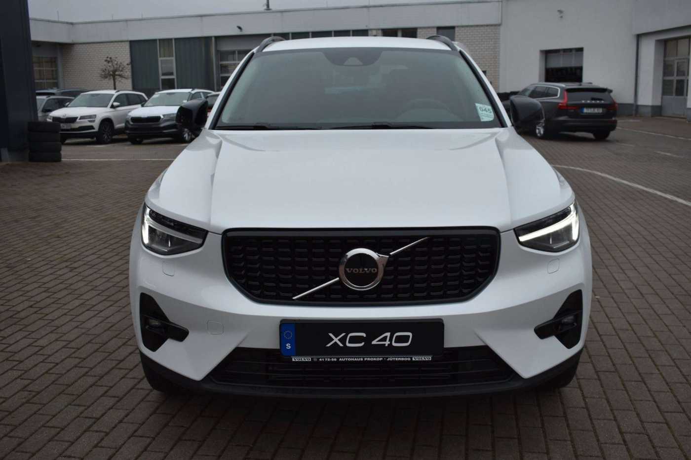 Volvo  T5 Recharge 2WD Plus Dark*RFK*H&K*ACC