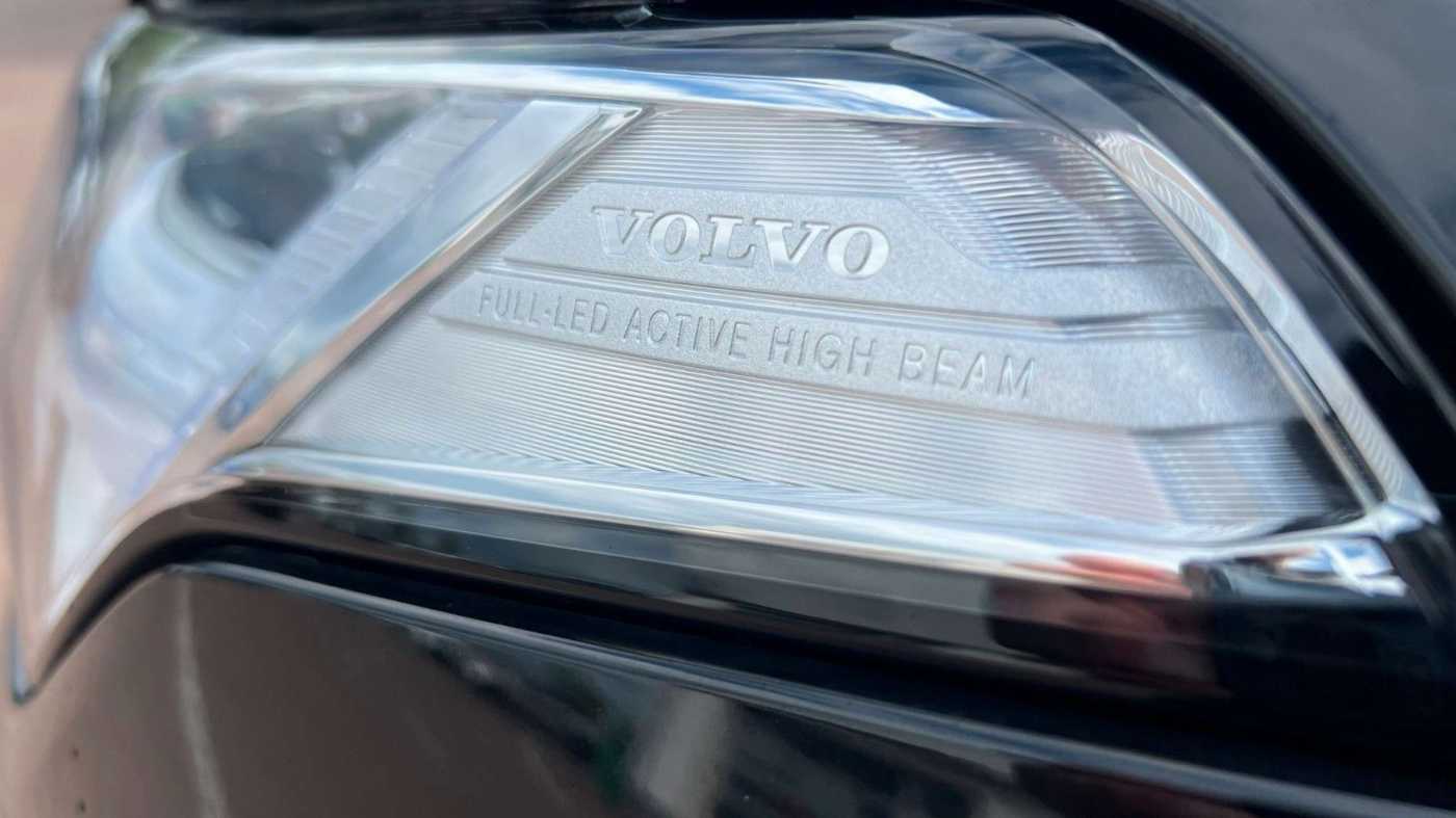 Volvo  Inscription Expression RC Plug-In Hyb*AHK*