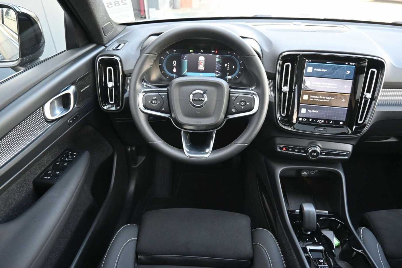 Volvo  B4 DKG Ultimate Dark*FSHZG*PANO*BLIS*ACC