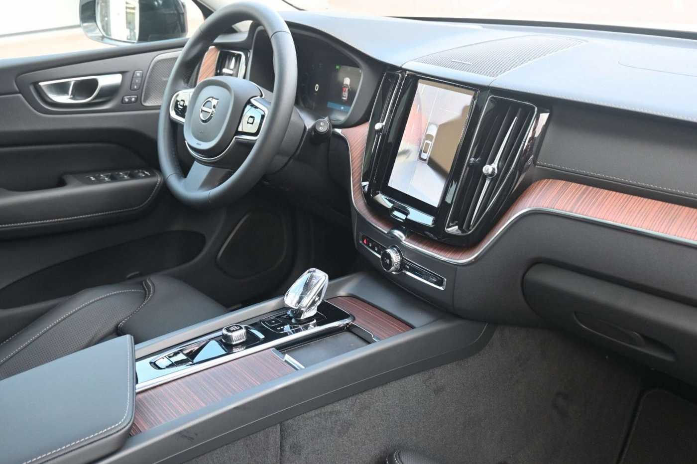 Volvo  B4 D AWD Ultimate Dark*STDHZG*360°*LUFT*ACC