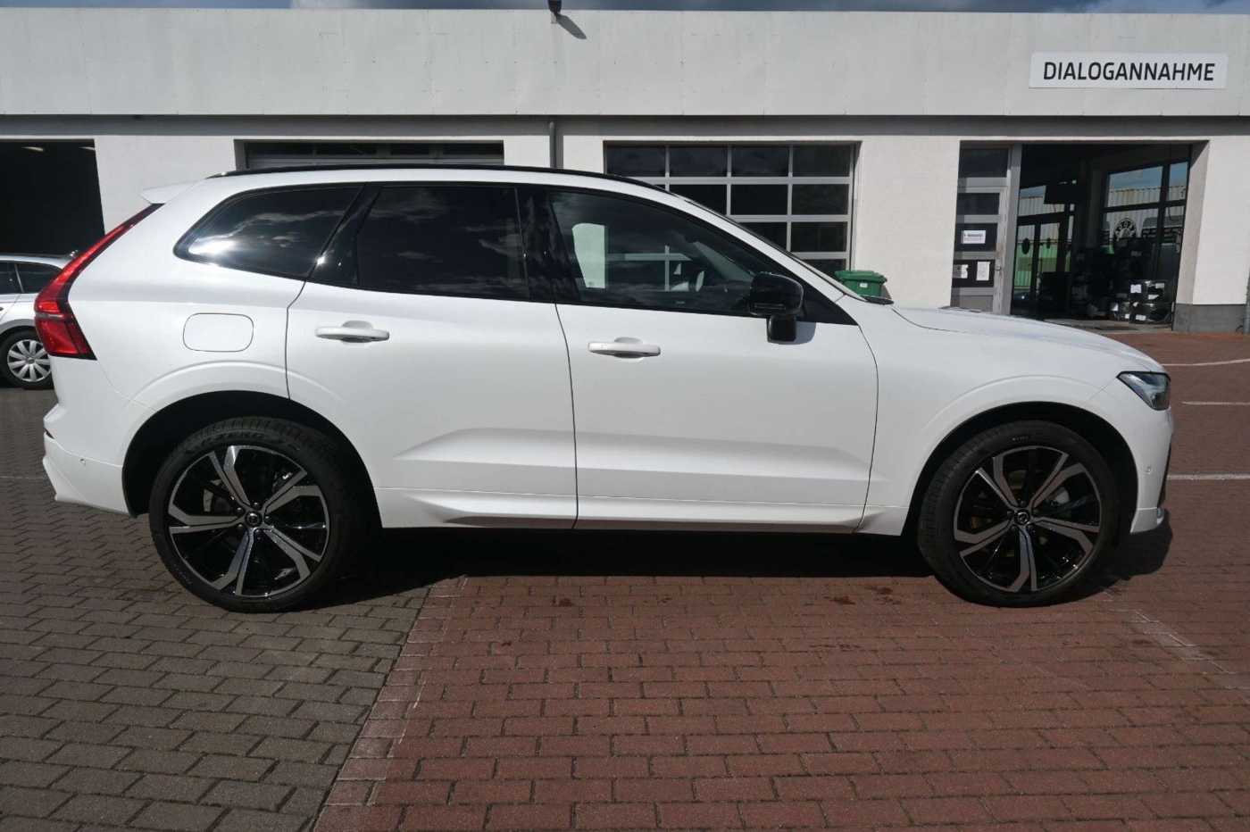 Volvo  B4 D AWD Ultimate Dark*STDHZG*360°*LUFT*ACC
