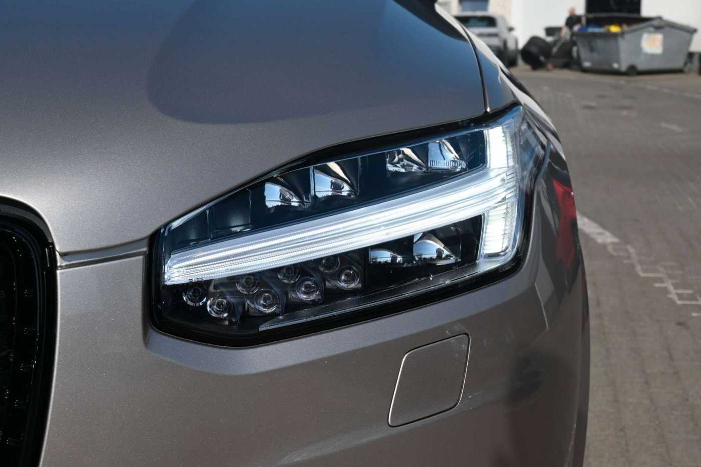Volvo  T8 RC Ultra Dark*B&W*LUFT*360°*MASSAGE*ACC*