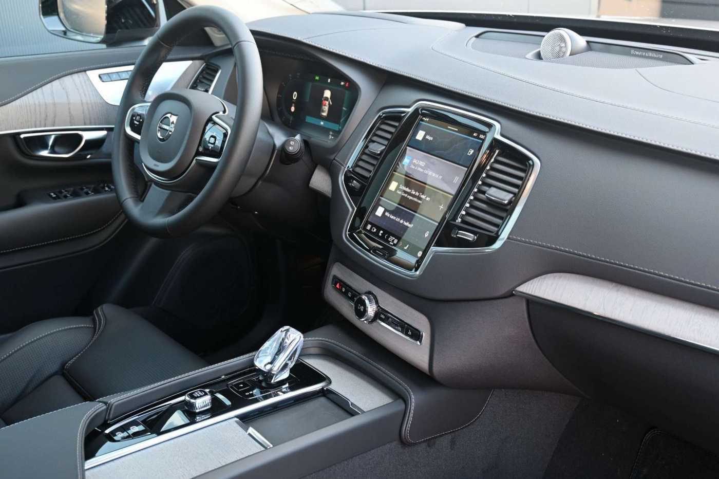 Volvo  T8 RC Ultra Dark*B&W*LUFT*360°*MASSAGE*ACC*