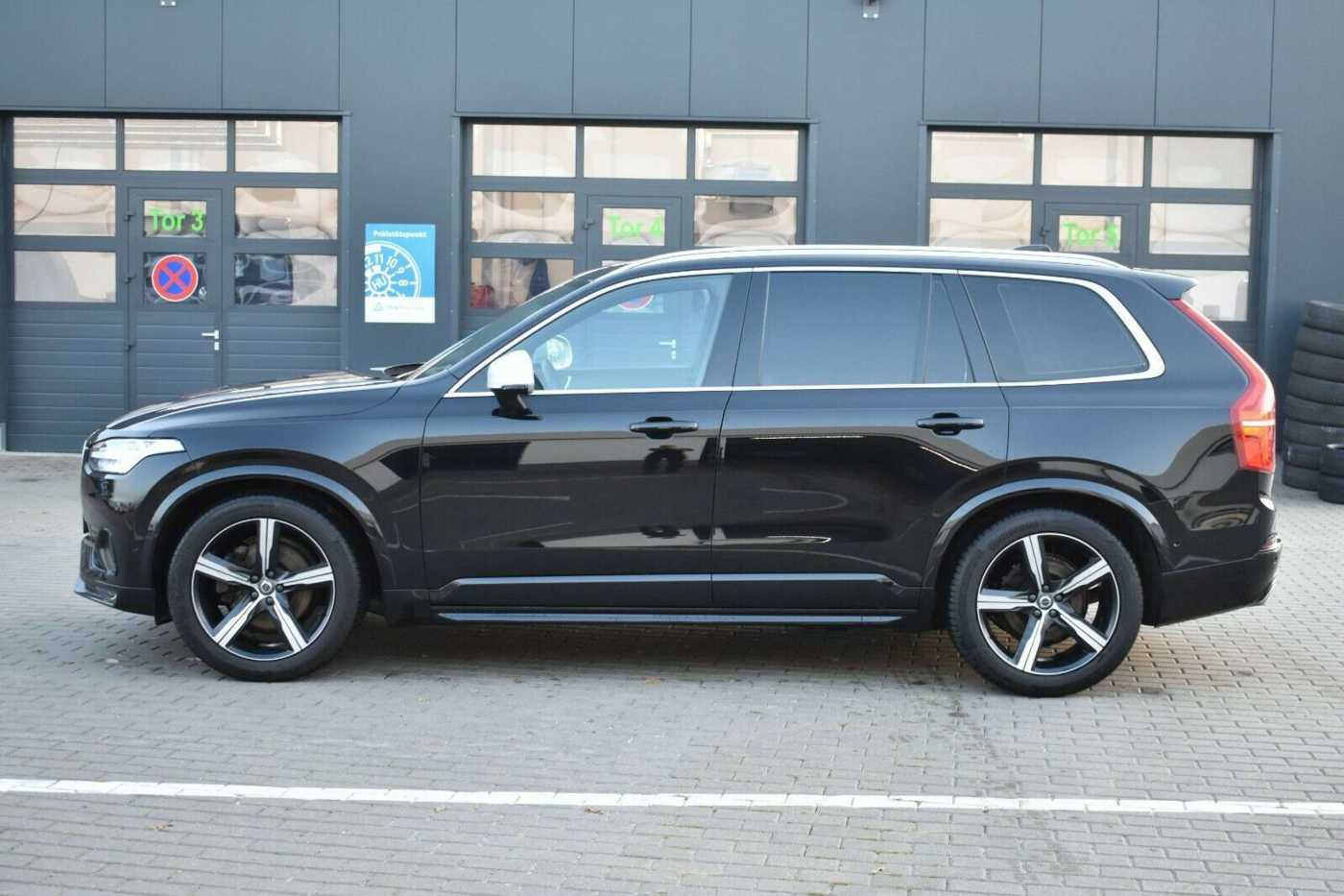 Volvo  D5 R-Design*LED*LUFT*RFK*7Si*