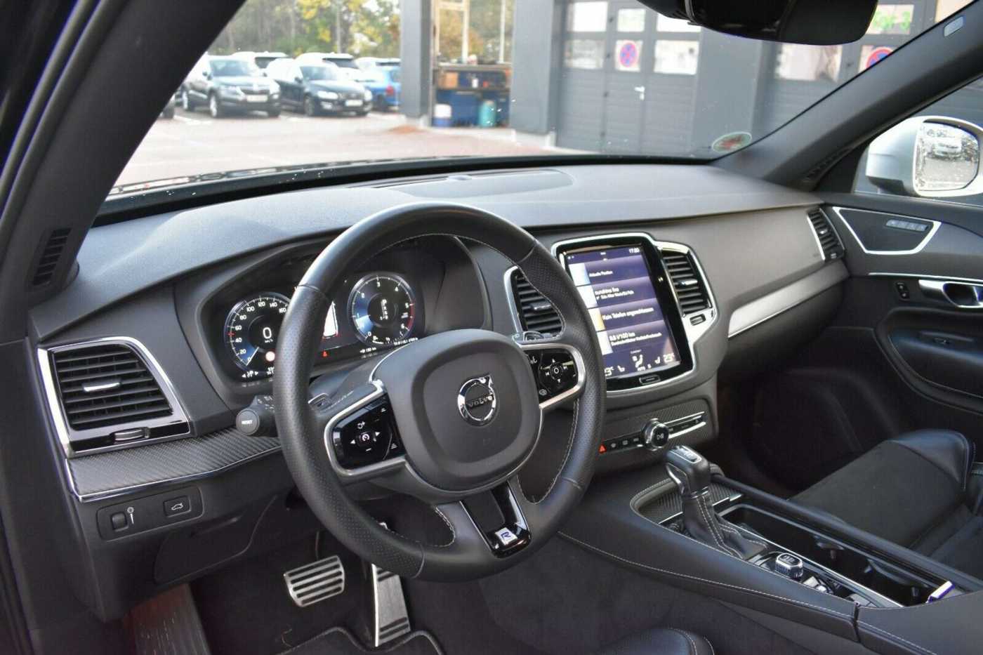 Volvo  D5 R-Design*LED*LUFT*RFK*7Si*
