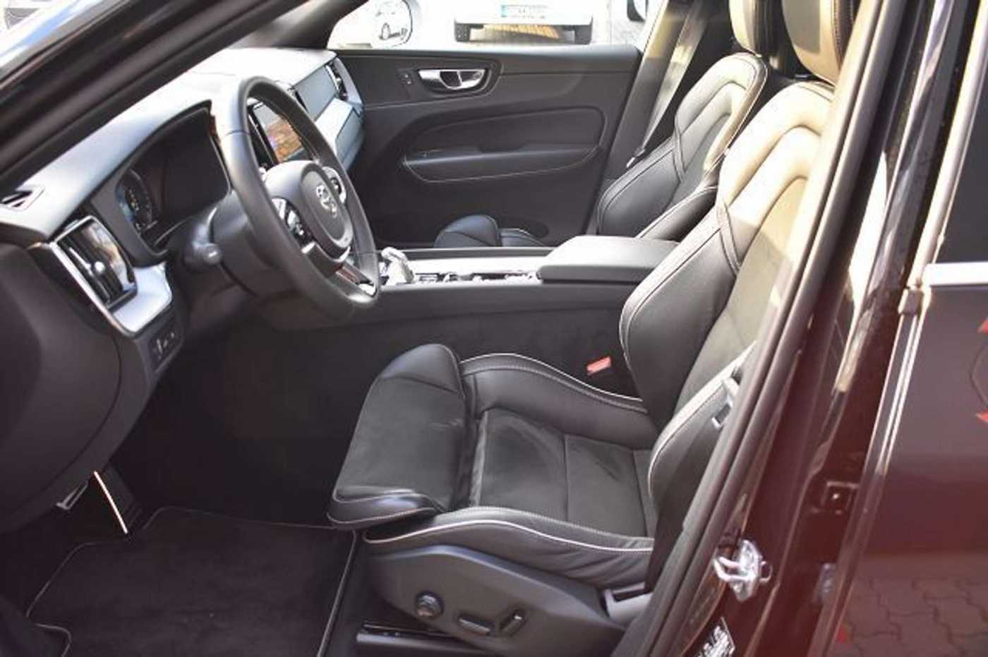 Volvo  T8 R-Design*AWD*RFK*Luft*LED*NAVI*Serv NEU