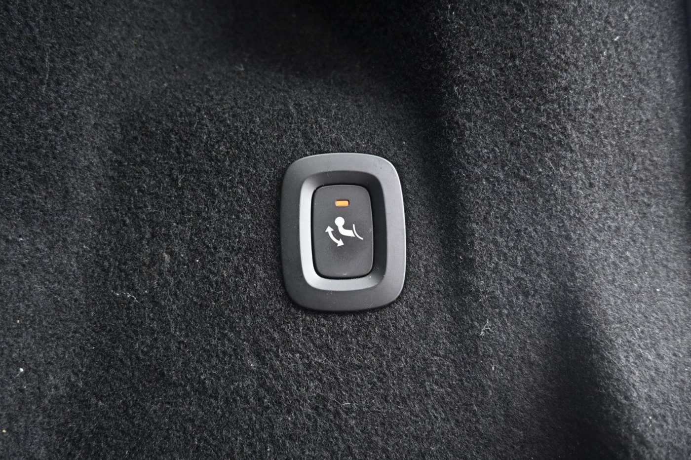 Volvo  D4 FWD Autom. Inscription*STDHZG*PANO*ACC*