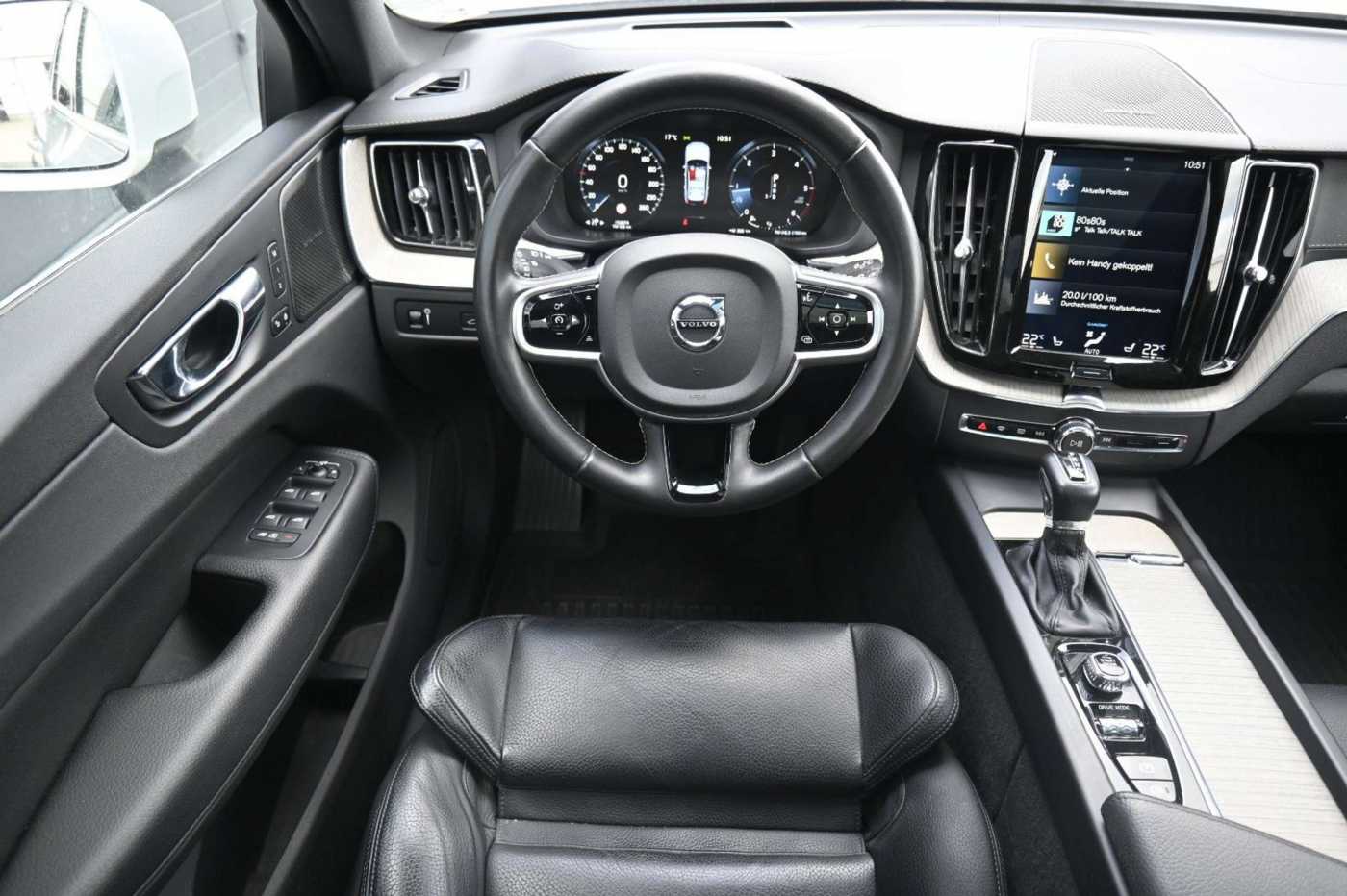 Volvo  D4 FWD Autom. Inscription*STDHZG*PANO*ACC*