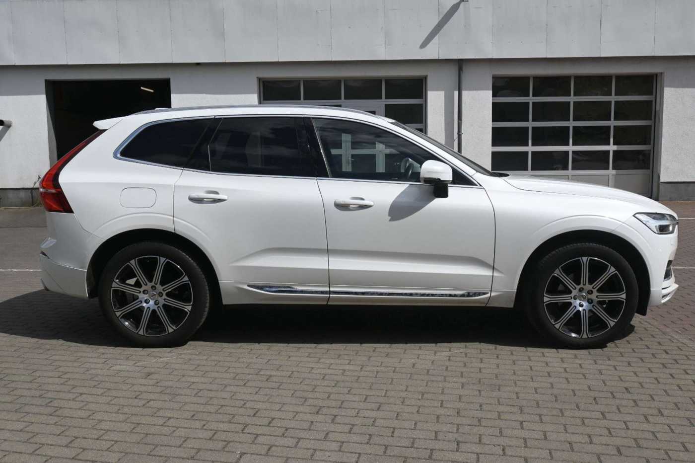 Volvo  D4 FWD Autom. Inscription*STDHZG*PANO*ACC*