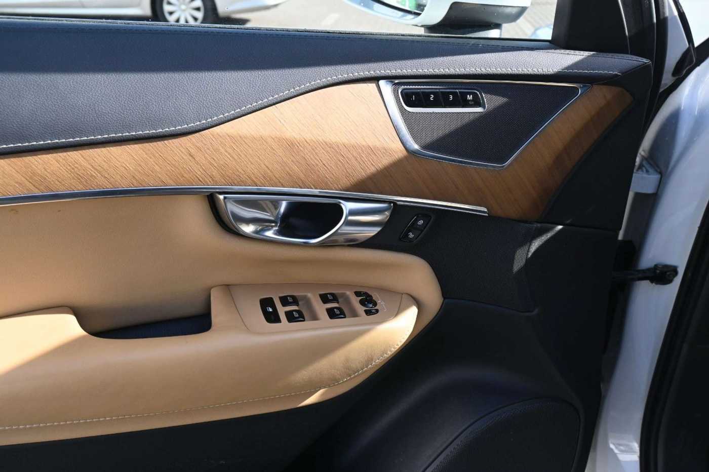 Volvo  Inscription AWD*PANO*STHZ*7Si*MIETKAUF
