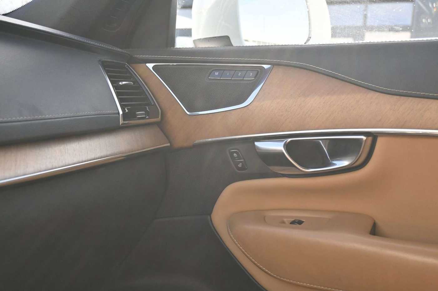 Volvo  Inscription AWD*PANO*STHZ*7Si*MIETKAUF