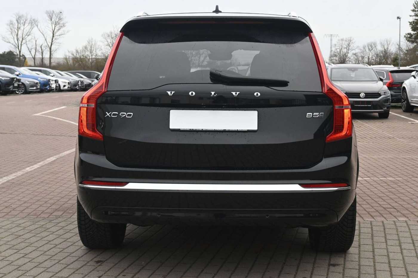Volvo  Ultimate Bright AWD *HUD*AHK*B&W*MASS*PANO*