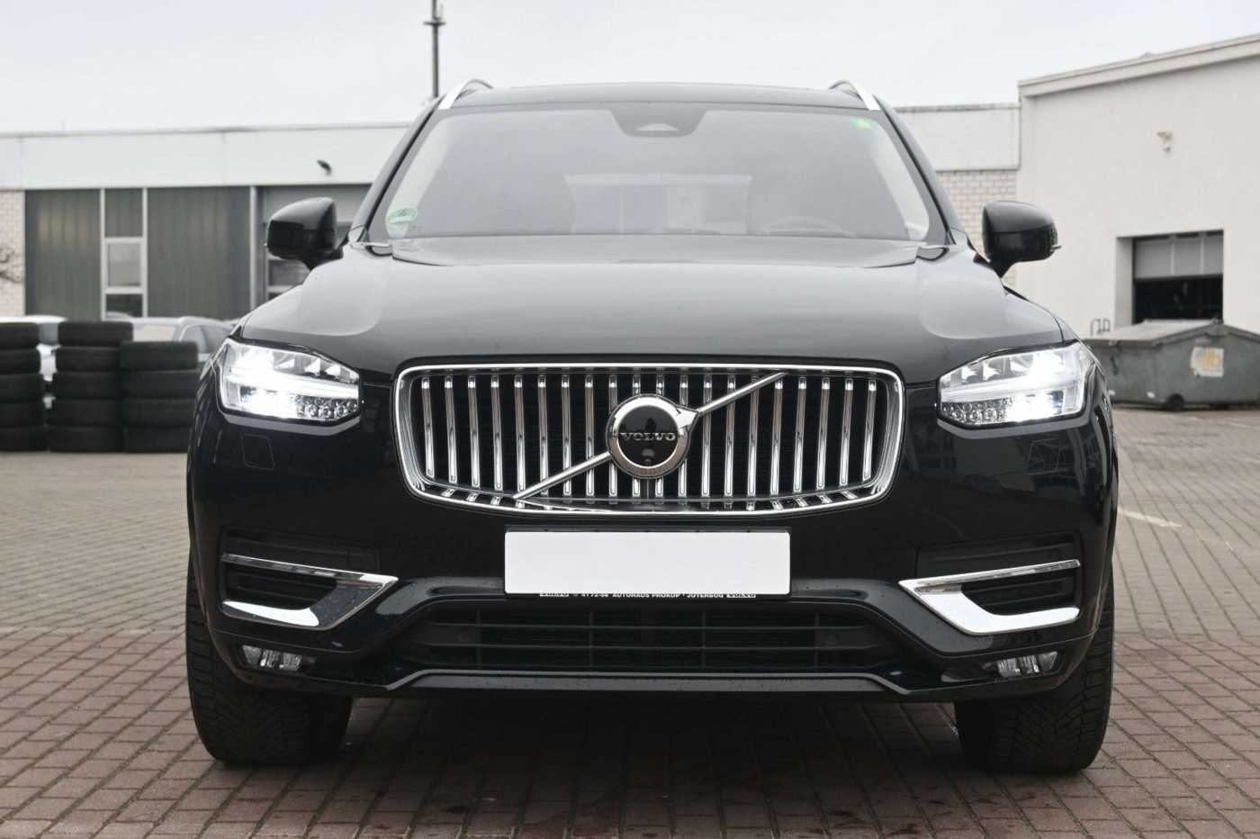 Volvo  Ultimate Bright AWD *HUD*AHK*B&W*MASS*PANO*