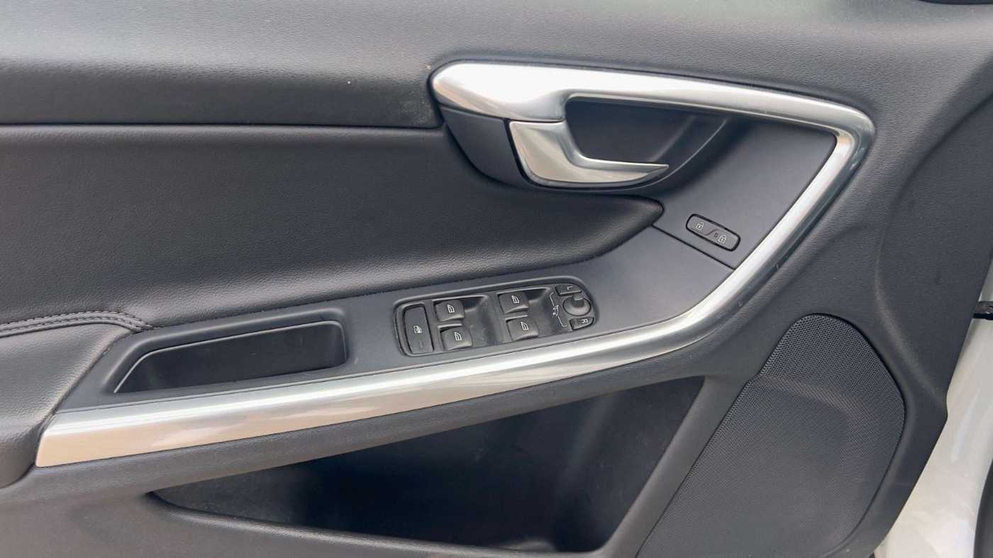 Volvo  Kombi Summum AWD*Mietkauf*GSD*TEMP*RFK*