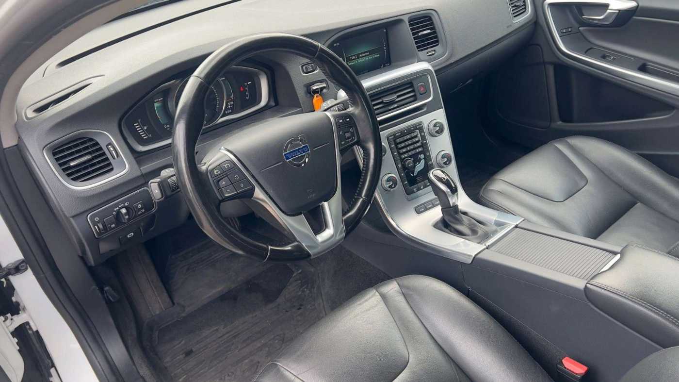 Volvo  Kombi Summum AWD*Mietkauf*GSD*TEMP*RFK*