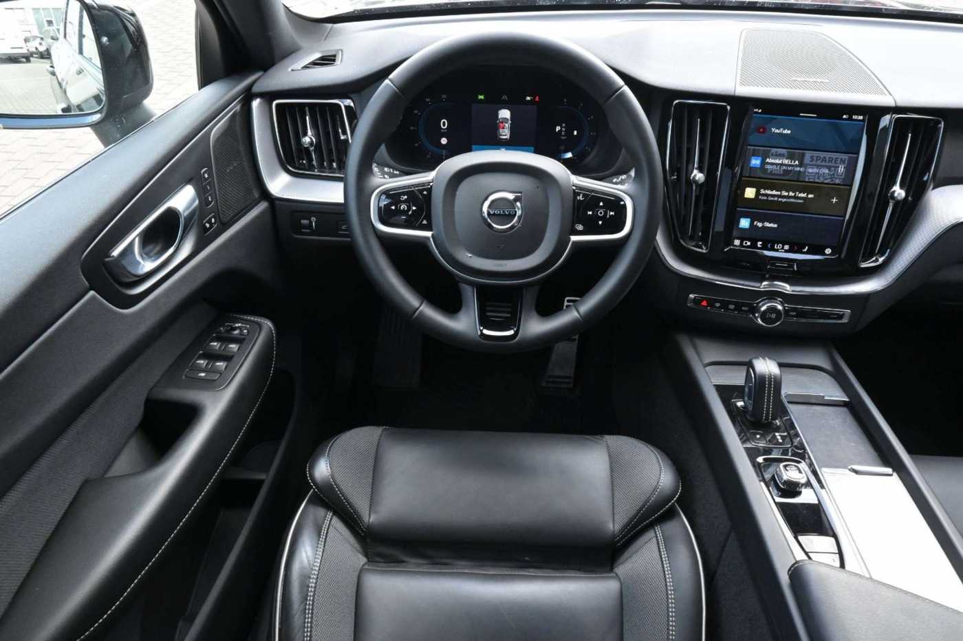 Volvo  B4 D Autom. 2WD R-Design*FSHZG*RFK*AHK