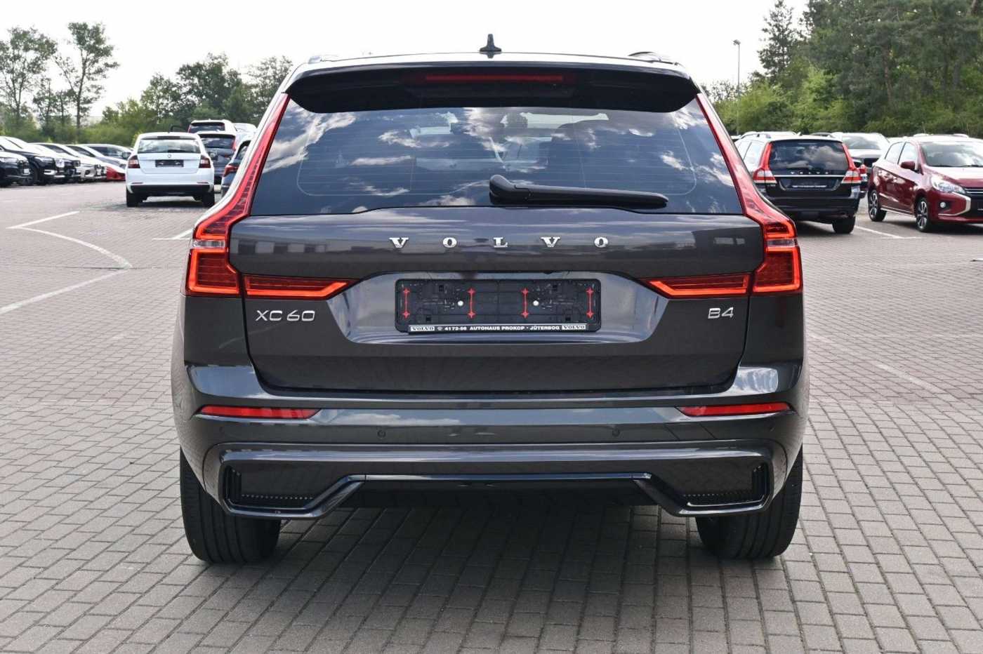 Volvo  B4 D Autom. 2WD R-Design*FSHZG*RFK*AHK