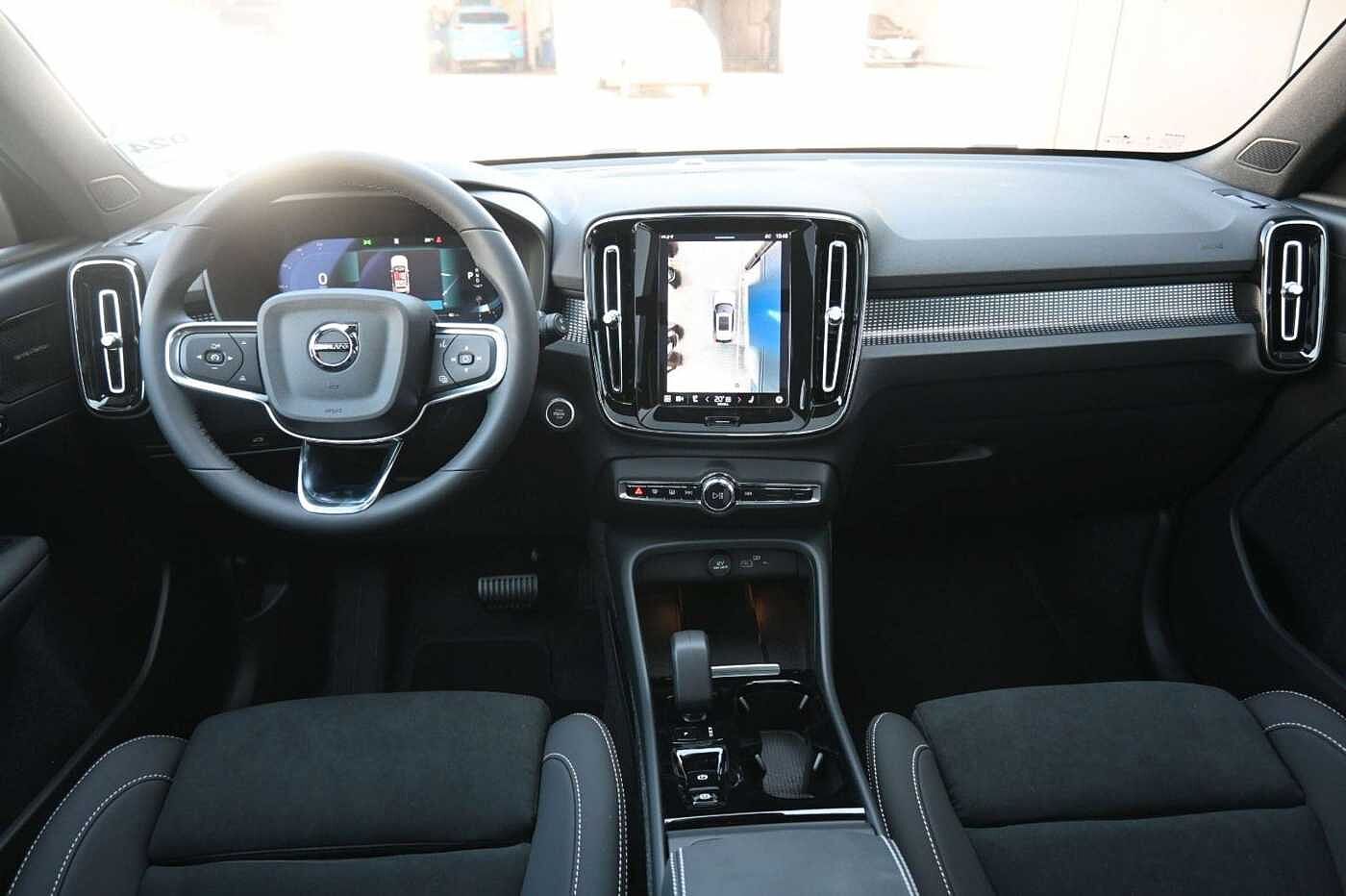 Volvo  B4 DKG Ultra Black Edition*FSHZG*360°*ACC