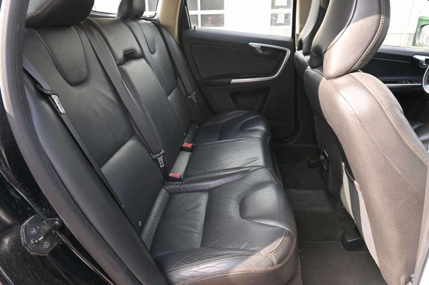 Volvo  D5 AWD Autom. Summum*PANO*BLIS