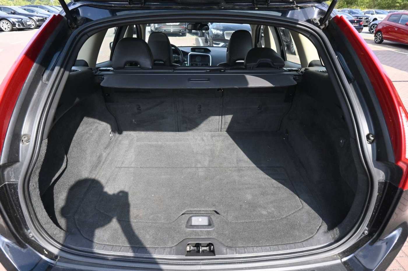 Volvo  D5 AWD Autom. Summum*PANO*BLIS