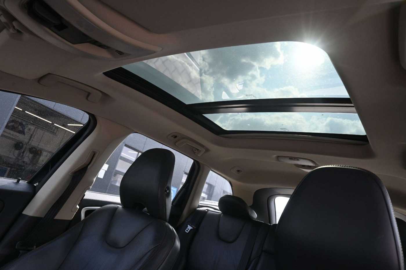 Volvo  D5 AWD Autom. Summum*PANO*BLIS