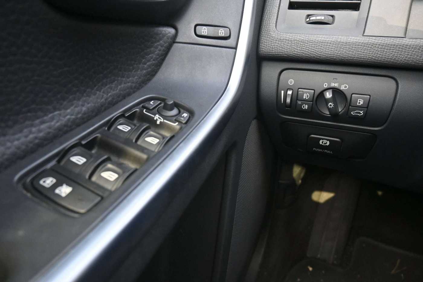Volvo  D5 AWD Autom. Summum*PANO*BLIS