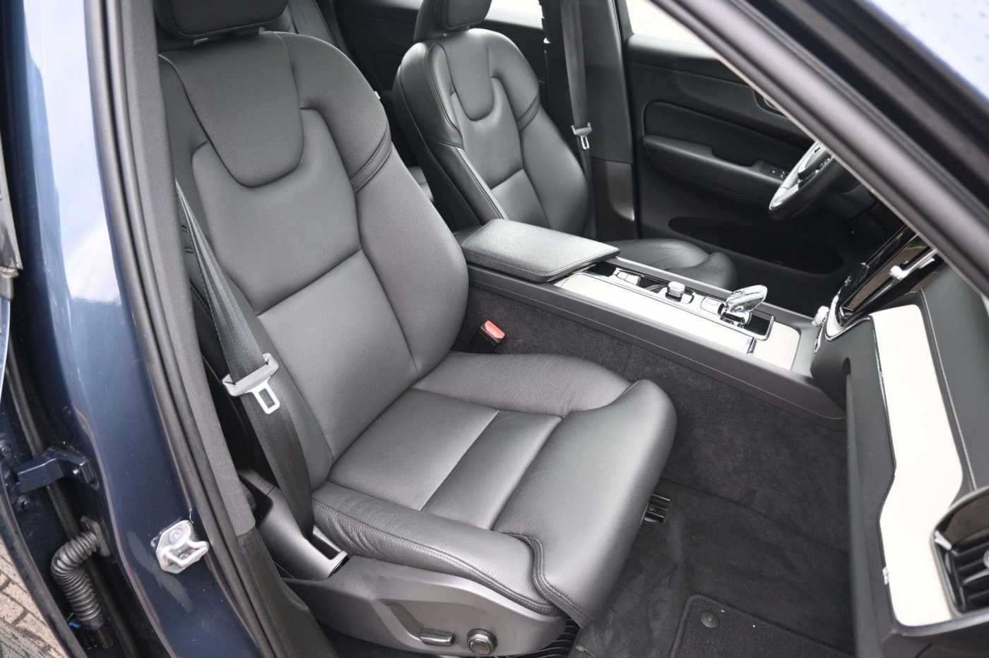 Volvo  T8 Inscription PHEV AWD*H&K*STHZG*PANO*