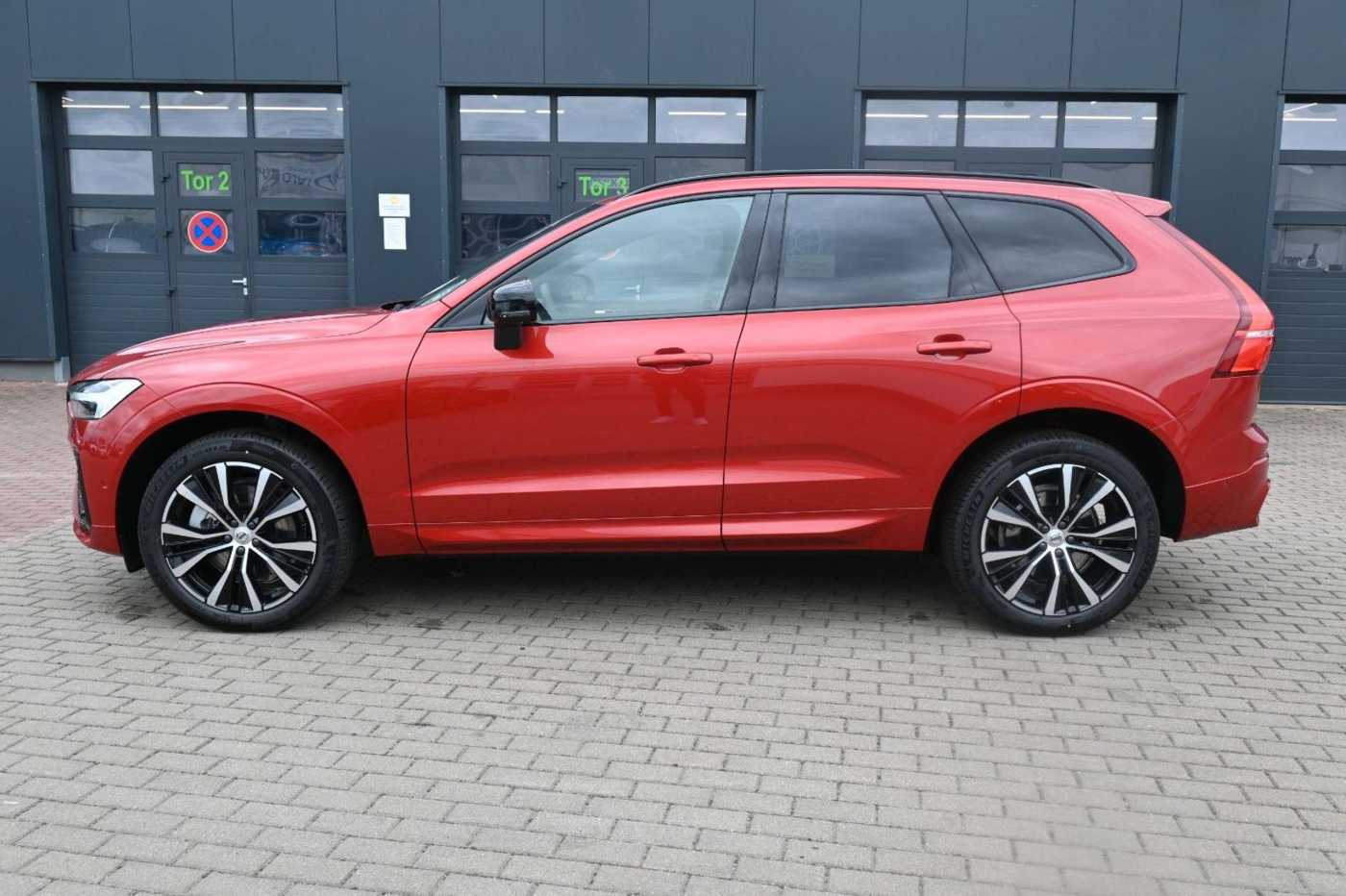 Volvo  B4 D AWD Plus Dark*H&K*STDHZG*360°*ACC