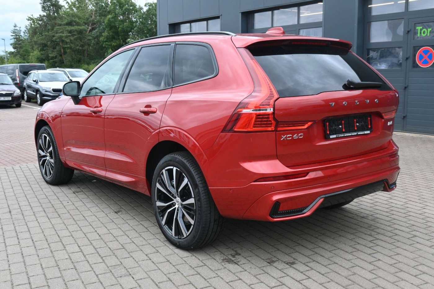 Volvo  B4 D AWD Plus Dark*H&K*STDHZG*360°*ACC