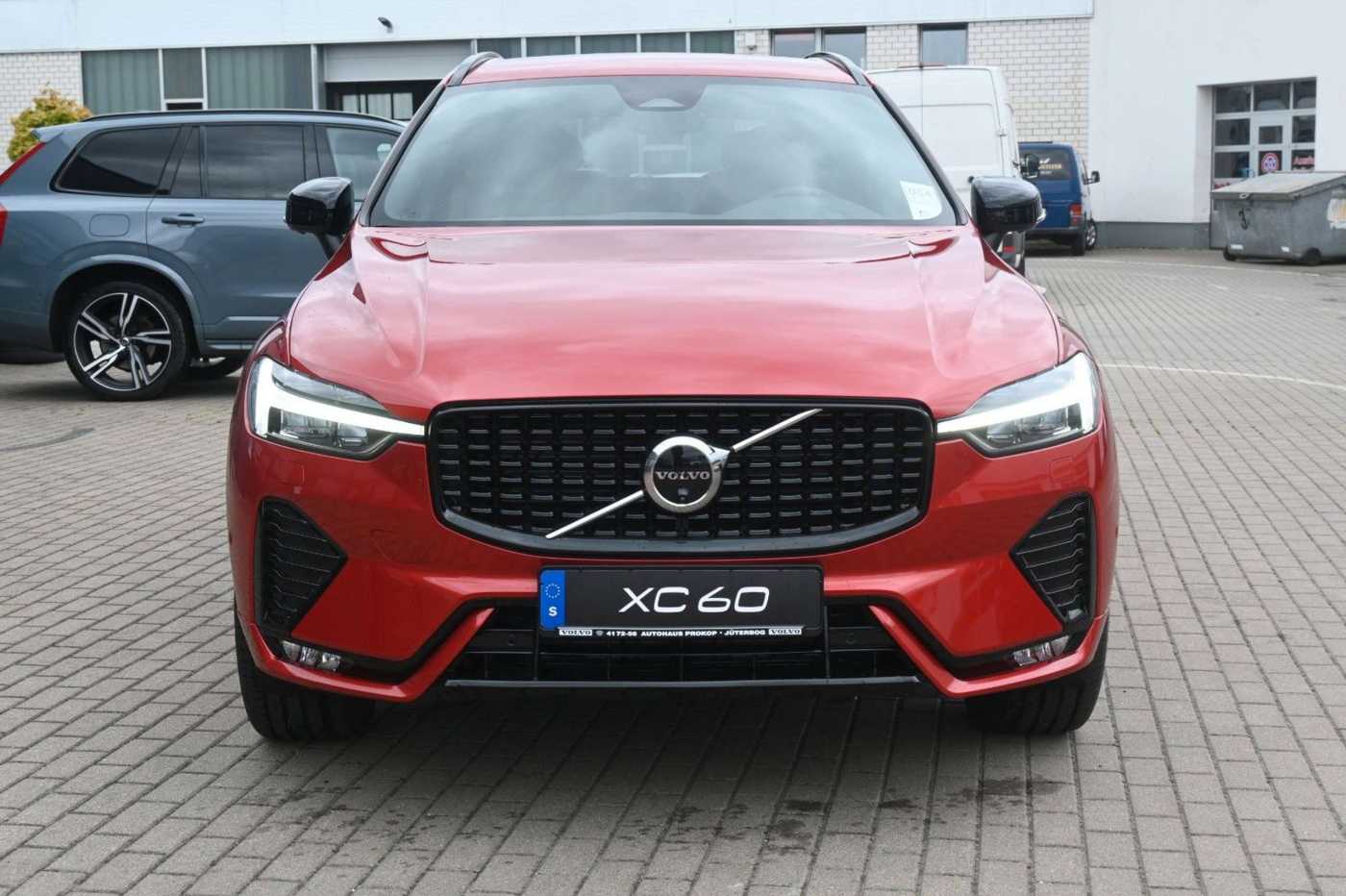 Volvo  B4 D AWD Plus Dark*H&K*STDHZG*360°*ACC