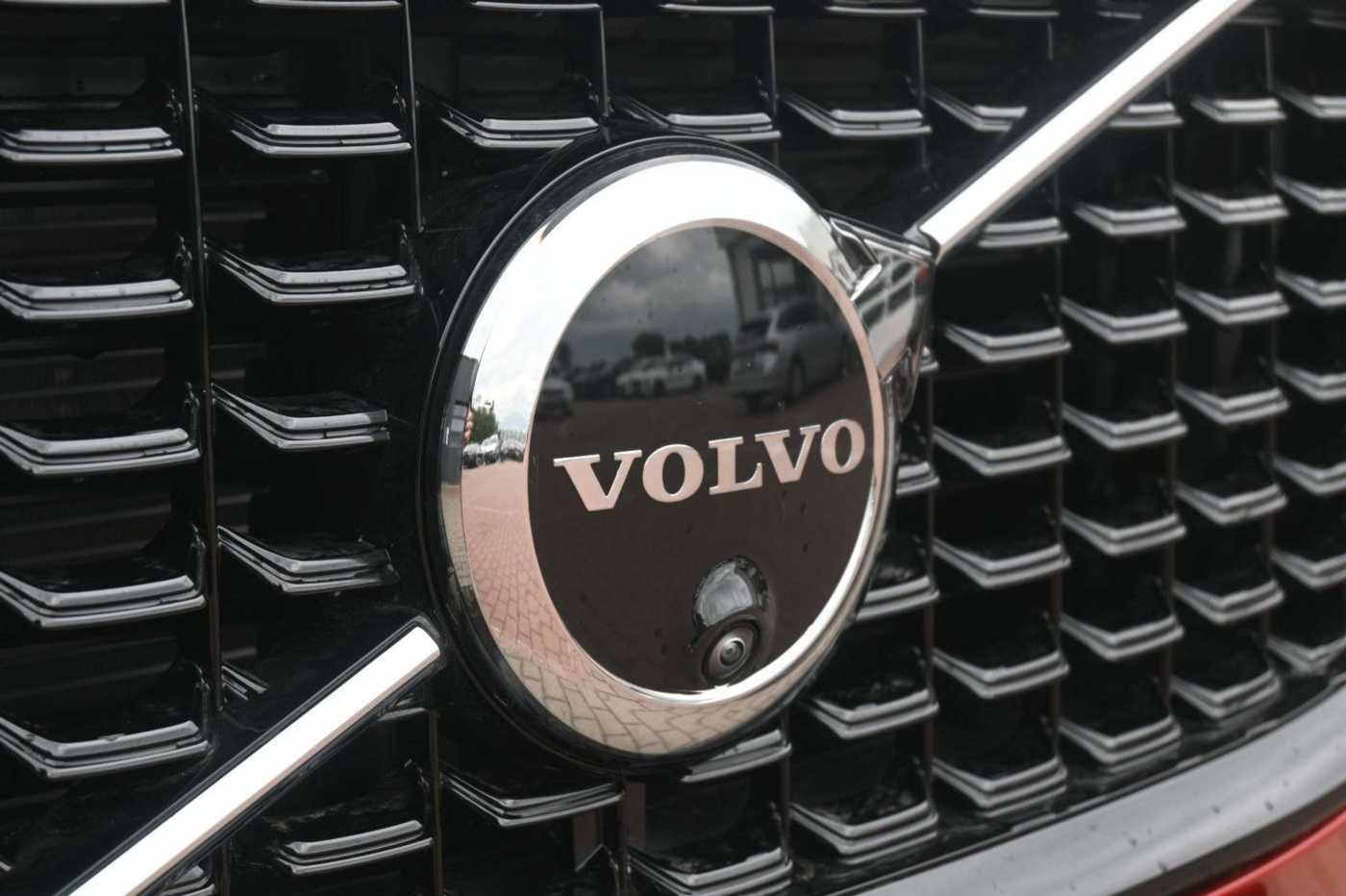 Volvo  B4 D AWD Plus Dark*H&K*STDHZG*360°*ACC