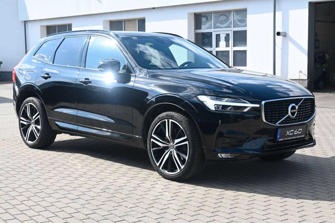 Volvo  T4 Autom. R-Design*STDHZG*H&K*BLIS*AHK