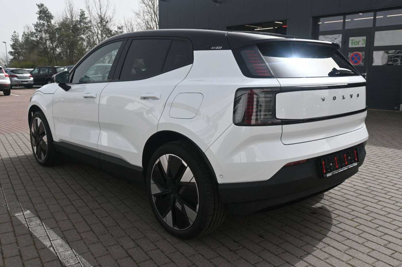 Volvo  Single Motor Extended Range Ultra*360°