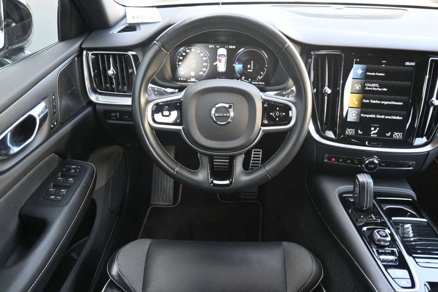 Volvo  T6 Recharge AWD R-Design*RFK*FSHZG*BLIS